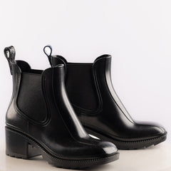 lila boots Black