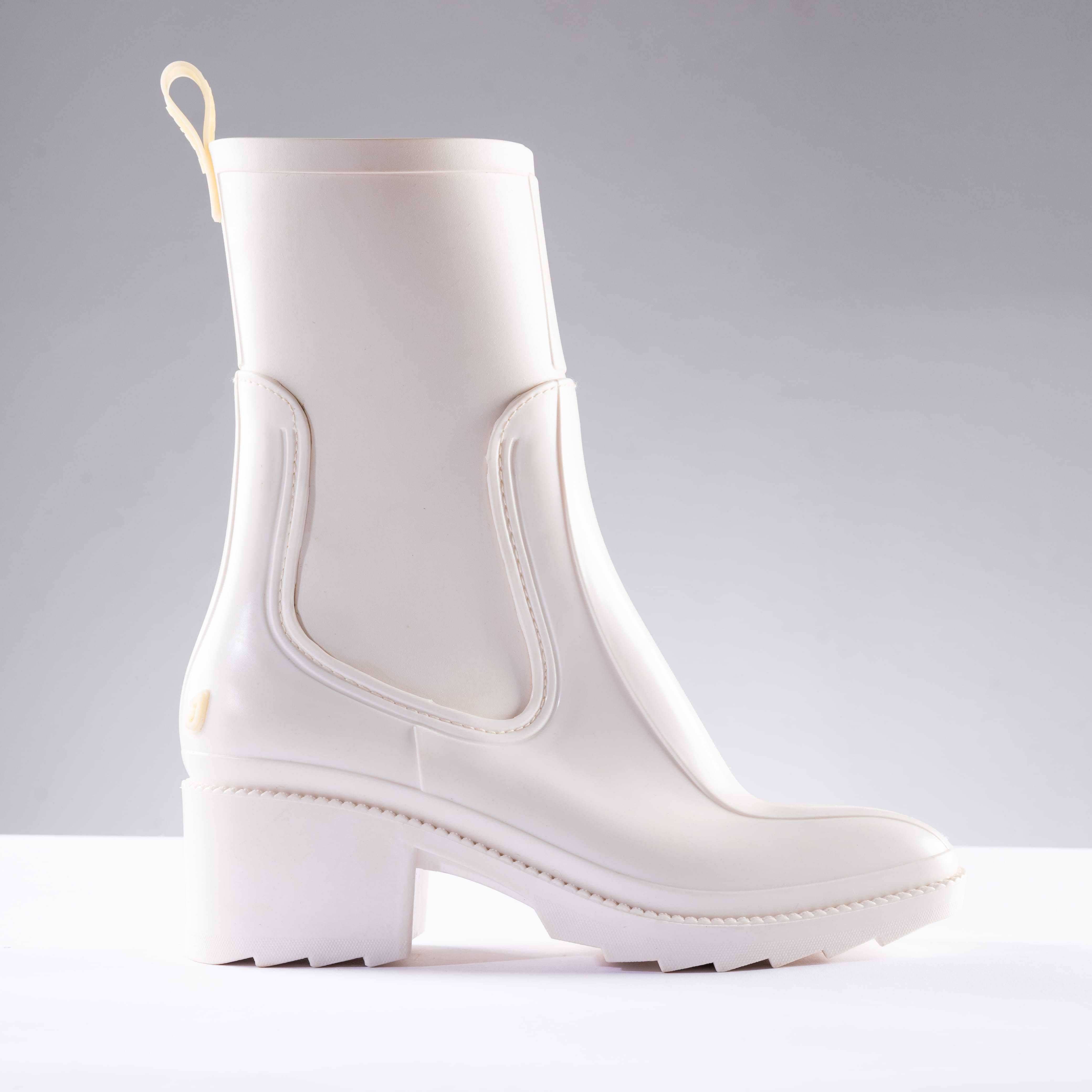 بوط تول ليلا