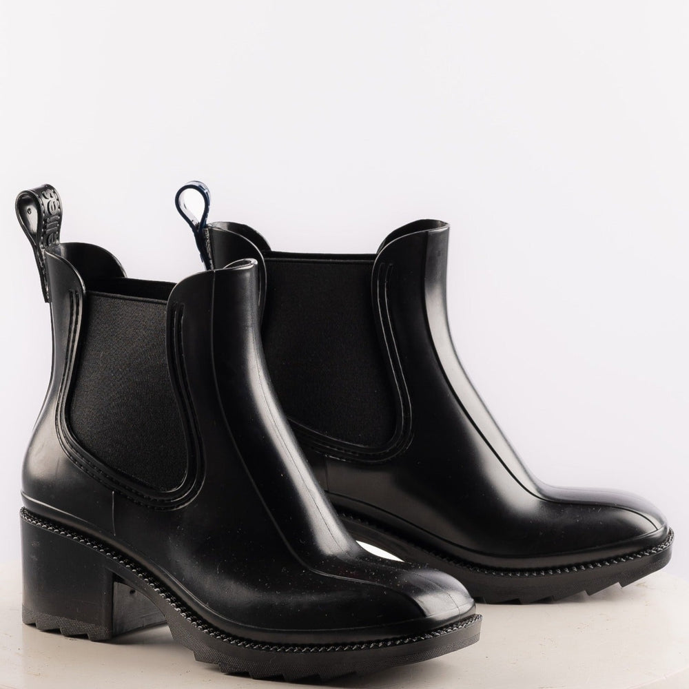 lila boots Black