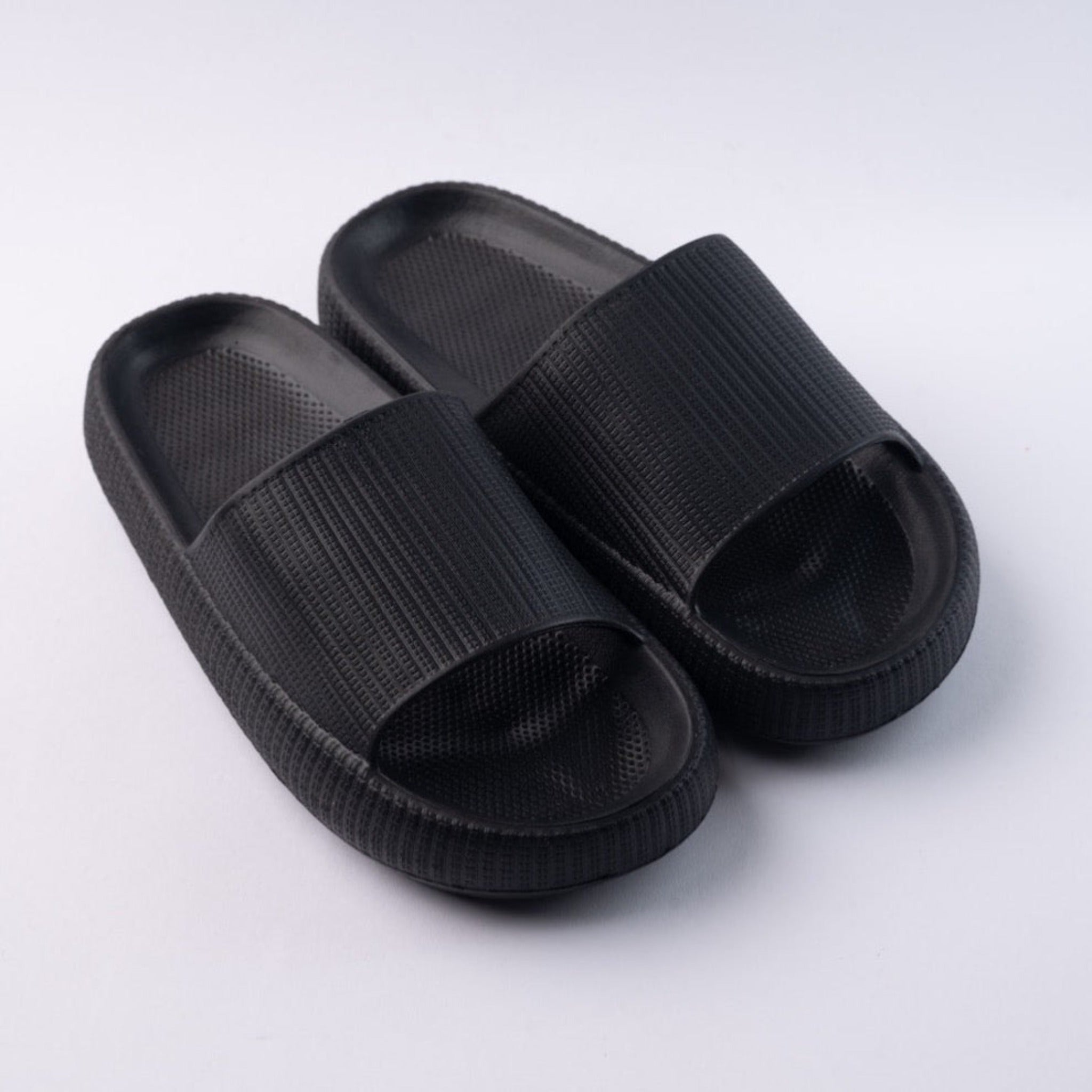 Aria Slipper Black